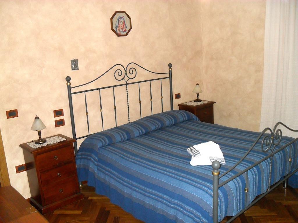 Affittacamere Casa Sofia Ангьяри Номер фото